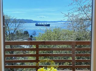 626 W Mercer Pl #4, Seattle, WA 98119
