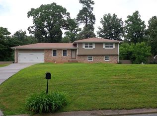 2071 N Oak Dr, Lawrenceville, GA 30044