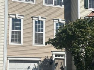 8517 Gateway Rd, Breinigsville, PA 18031
