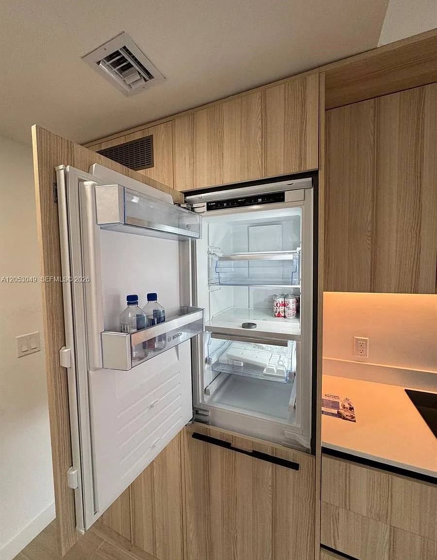 1 bed, 1.0 bath, $2,750 — Photo 1