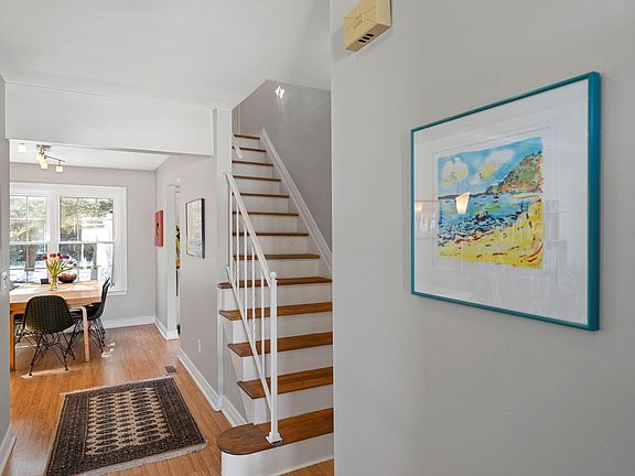4th image of 2752 Page Ave