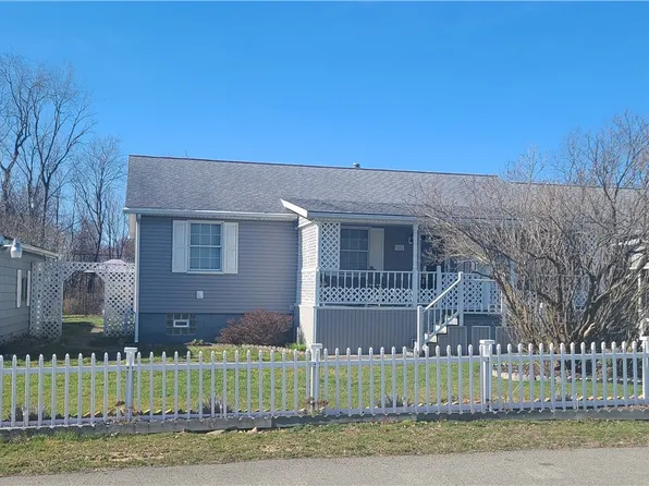 3511 5th St, Dunbar, PA 15431