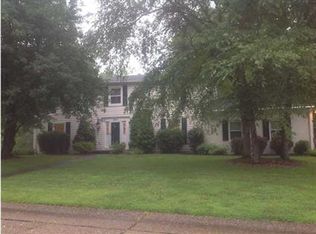 504 Wyndclyff Dr, Evansville, IN 47711