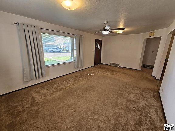 5th image of 1013 S 10th St