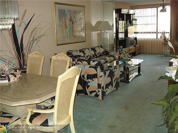 2nd image of 10468 E Clairmont Cir #303