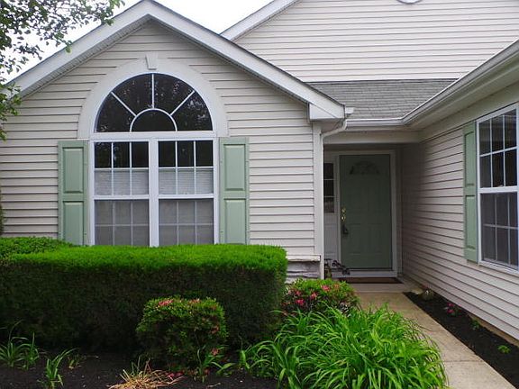 2nd image of 45 Rosewood Dr