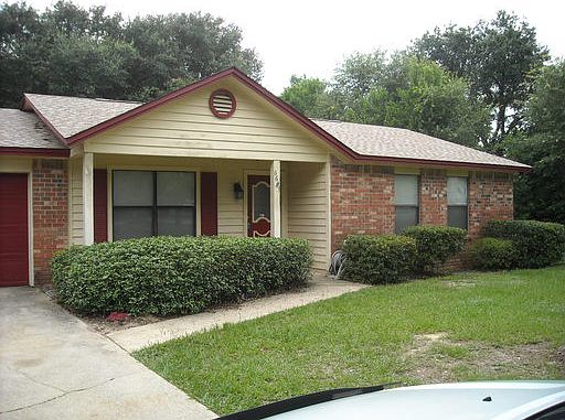 1st image of 6641 Black Oak Pl
