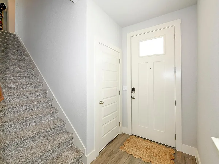 16011 Babcock Rd #13 — Photo 4