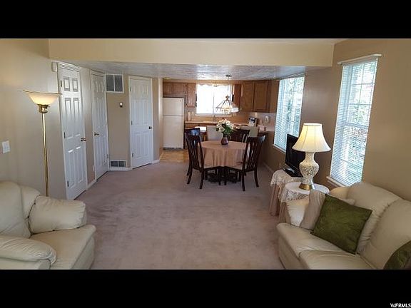 2nd image of 2712 S Centerbrook Dr