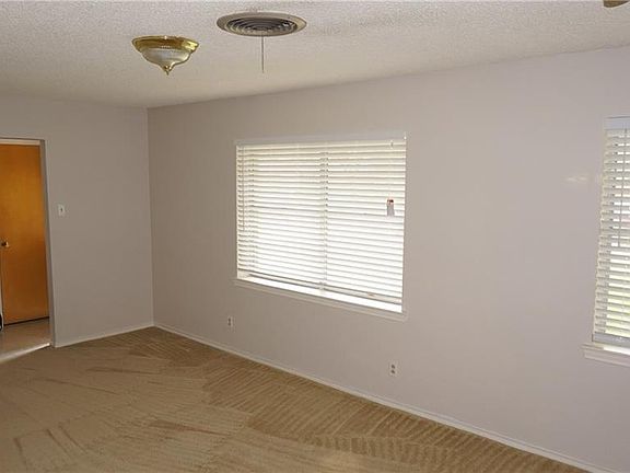 5th image of 1313 Kingsbridge Dr