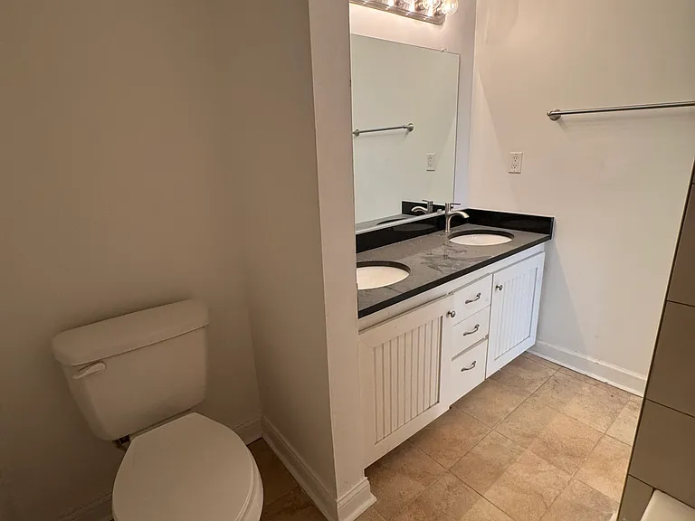 1660 N 4th St #3A — Photo 16