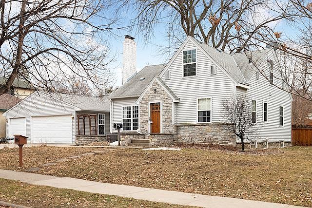 1st image of 3117 W 43rd St