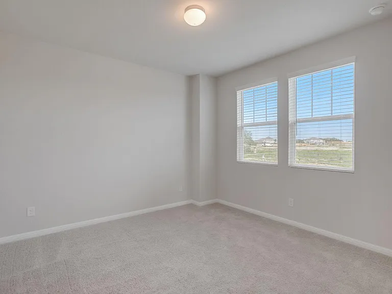 125 Clemens Dr — Photo 18