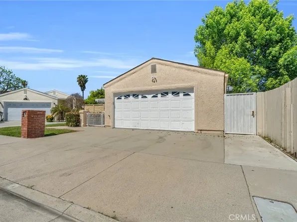 16017 Archwood St, Van Nuys, CA 91406