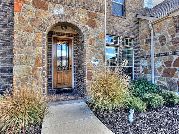 4th image of 2821 Saint Rodrigo Ct