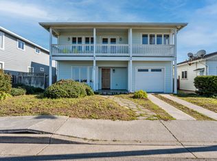 960 Glass Beach Dr, Fort Bragg, CA 95437