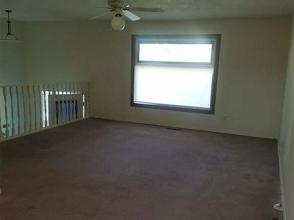 2nd image of 1810 S Norwood Ave APT A