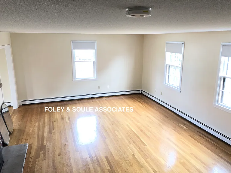 7 Oak St #5 — Photo 13