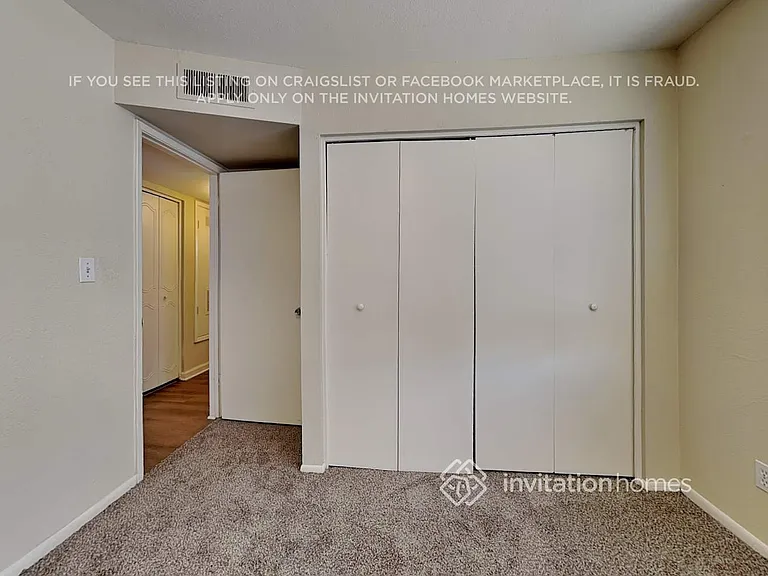 2421 E Sylvia St — Photo 14