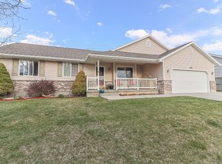 1326 N Cedarwood Rd, Tooele, UT 84074