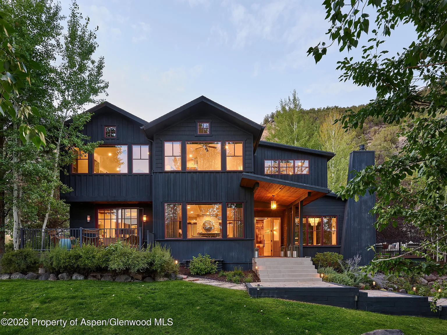 6 bed, 4900 sqft, $55,000 — Photo 1