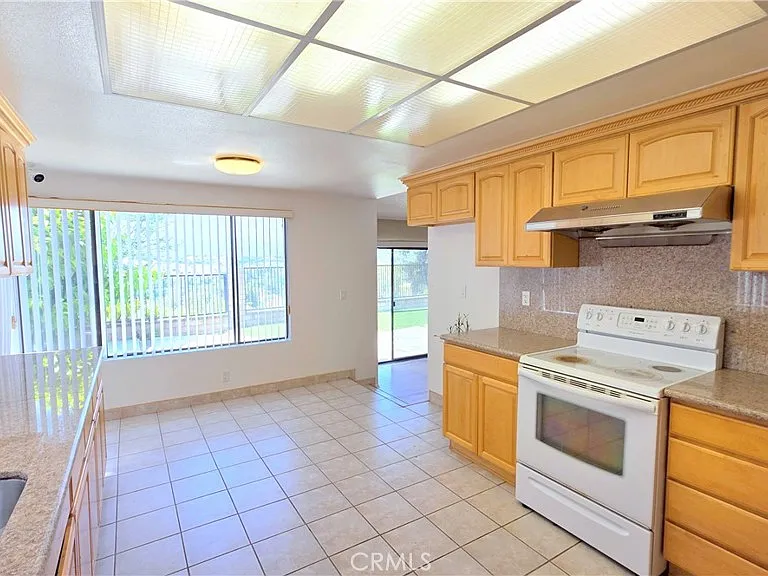 21355 Chirping Sparrow Rd — Photo 7