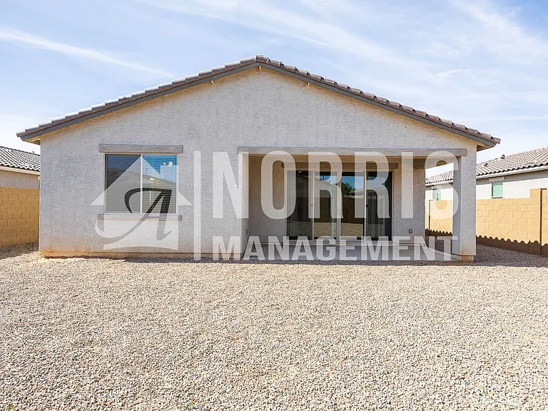 336 E Hawaii Dr — Photo 32