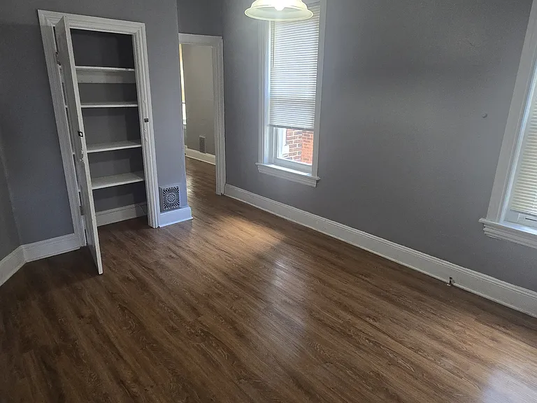 Rutherford Ave — Photo 12