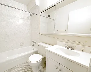 Rented by Coldwell Banker Warburg