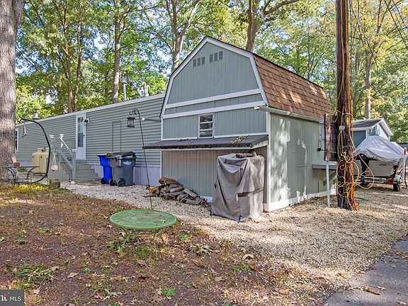 5th image of 34972 North Dr #B-13