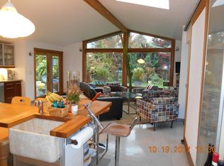 3353 SE Schiller St, Portland, OR 97202
