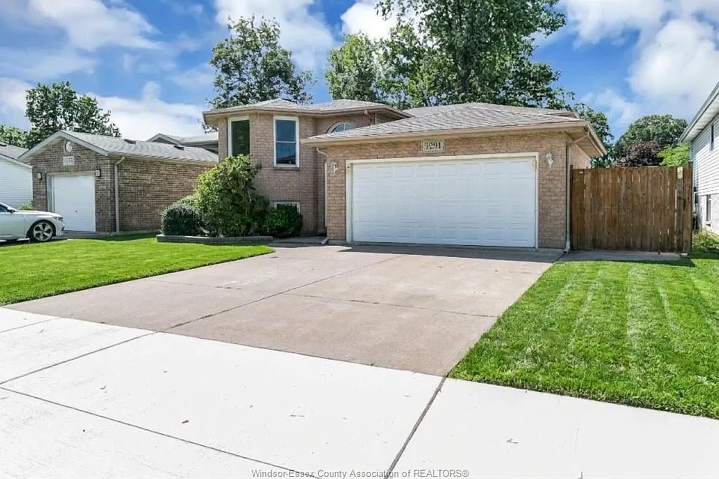 5 bed, $3,000 — Photo 2