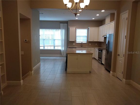 5th image of 1708 Lobelia Dr