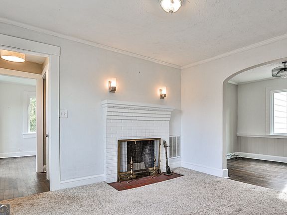2nd image of 3537 W Hill St