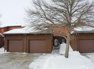 1431 15th St SW, Minot, ND 58701