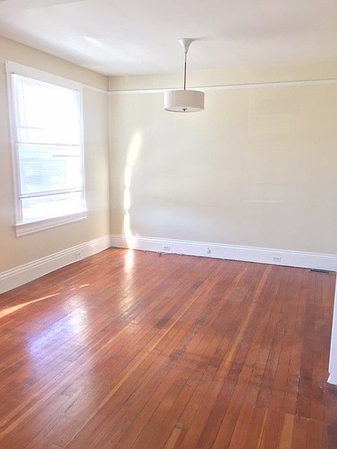 1st image of 3202 Buchanan St #3202