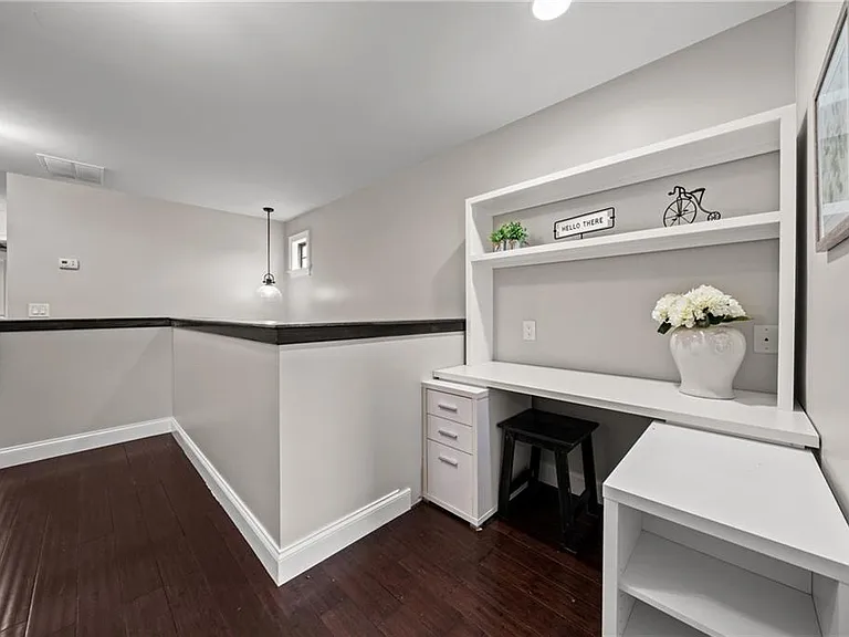 100 Kasey Dr — Photo 15