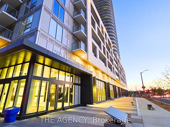 2nd image of 2033 Kennedy Rd #2709