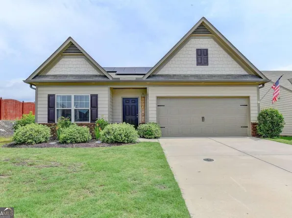 1021 Walnut Creek Cir, Pendergrass, GA 30567