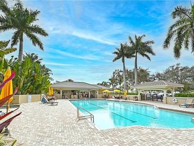 3850 Sawgrass Way APT 2726, Naples, FL, 34112