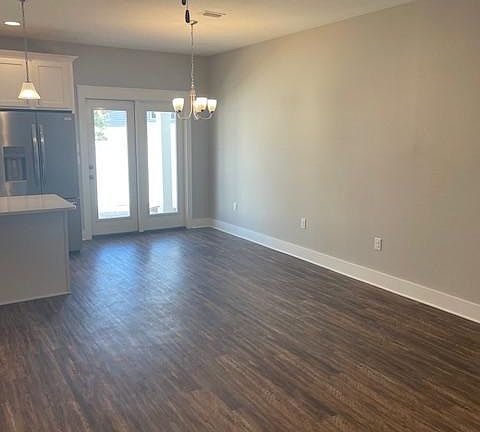 3rd image of 400 Mattie M Kelly Blvd #26