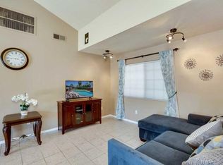 2331 N Los Alamos Rd, Palm Springs, CA 92262