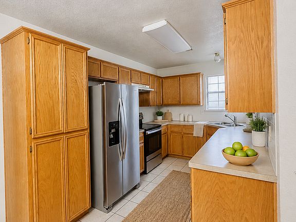 4th image of 5603 Golden Dr