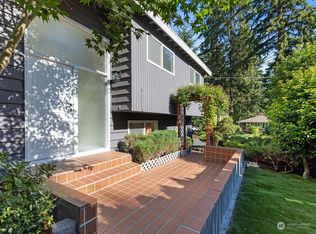 815 NE Serpentine Pl, Shoreline, WA 98155