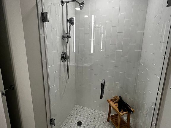 5th image of 42 NW 33rd St #S2