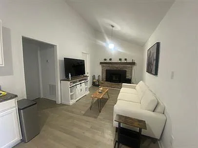 150 Riley Ct — Photo 5