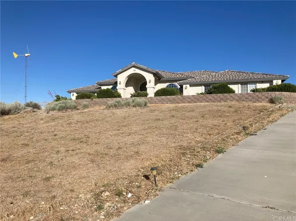 6989 Buffalo Way, Oak Hills, CA 92344