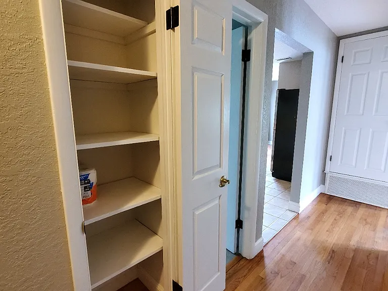 720 NE 17th Ct — Photo 53