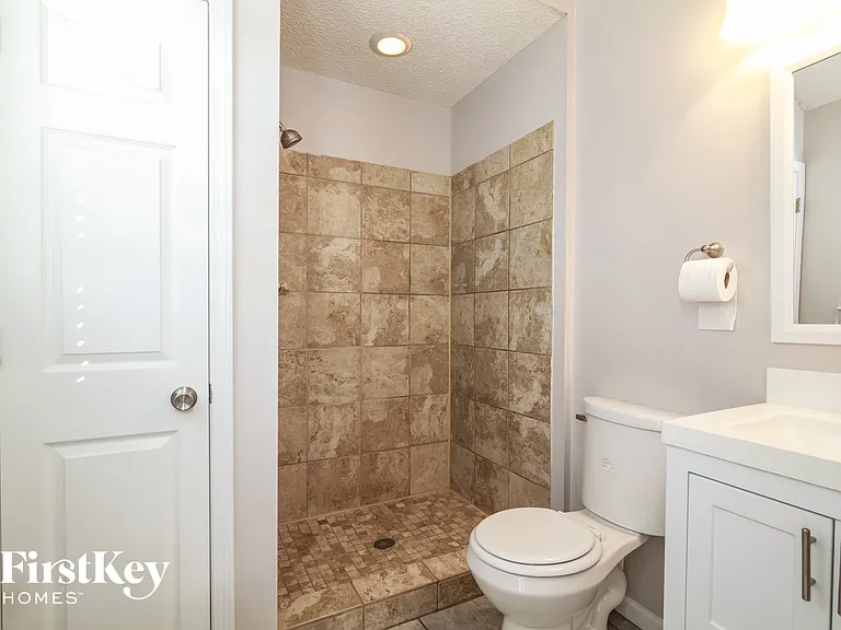 1010 Peggy Dr — Photo 11