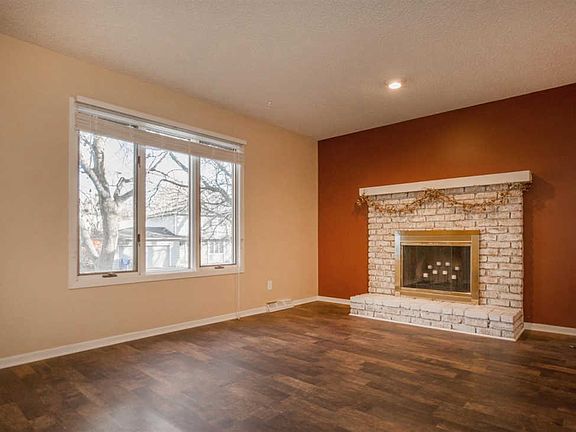 4th image of 3060 Willow Dr
